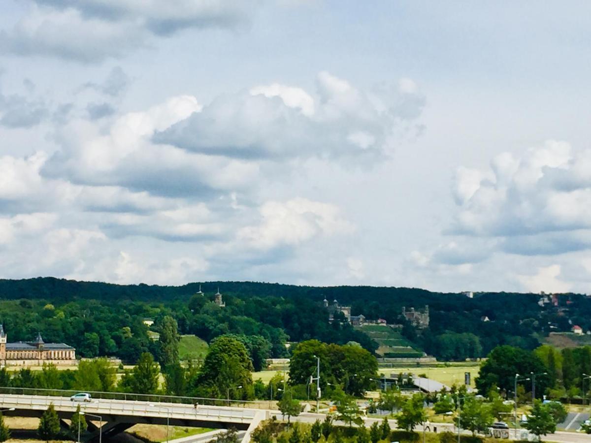 Panoramablick Auf Elbe Und Schlosser ドレスデン エクステリア 写真